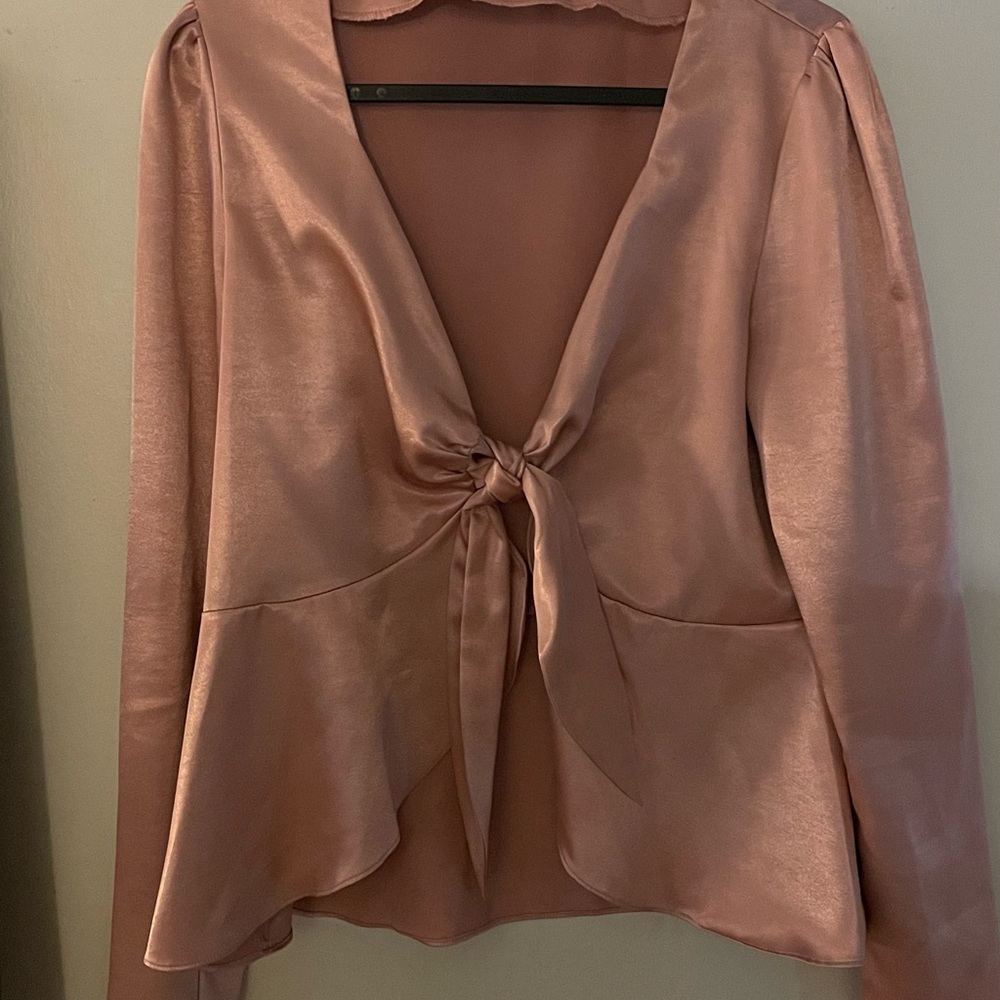 M boutique silky long sleeve tie top